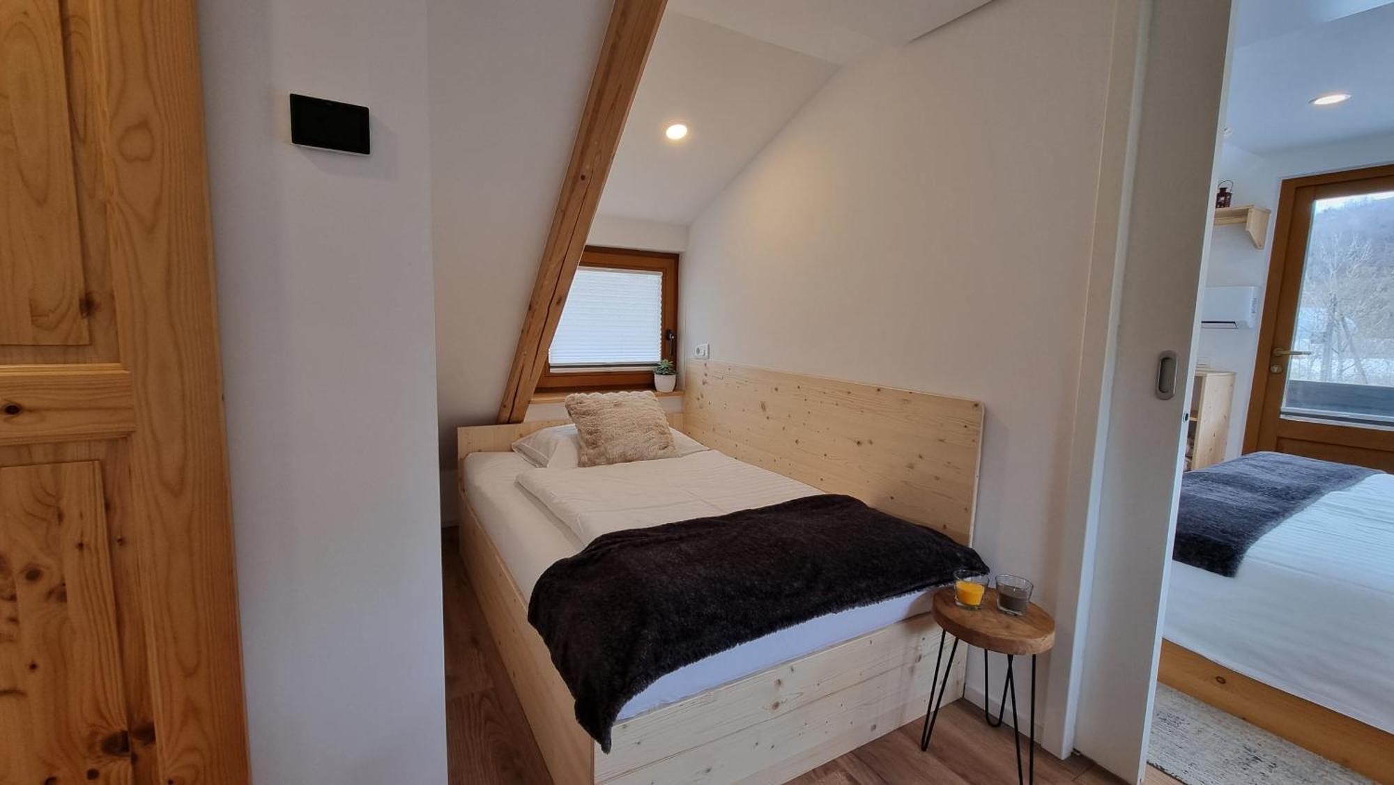 Captain'S Lodge Бохинь Экстерьер фото